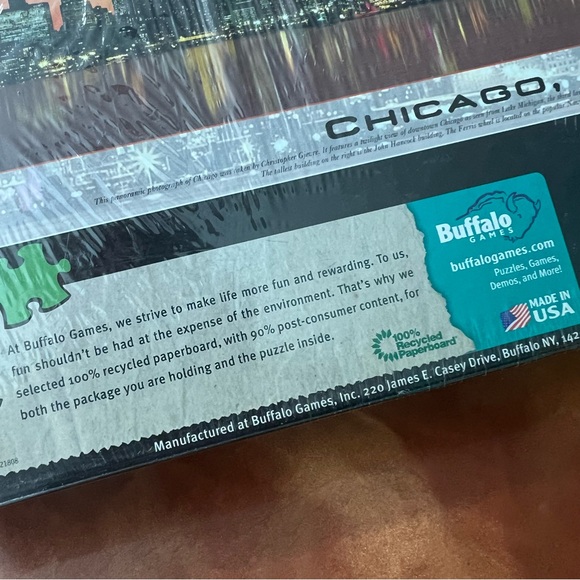 NWT Buffalo Games Panoramic Puzzles NY Times Square and Chicago Skyline - Picture 11 of 13